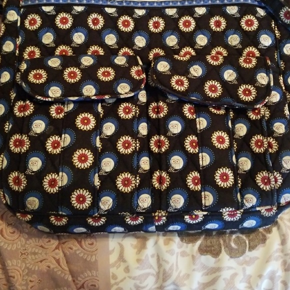 Vera Bradley Shoulder Bag - Picture 5 of 5
